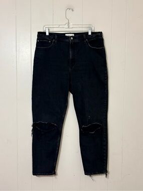 Abercrombie & Fitch The Mom High Rise Jeans 32 14 Black Distressed Ripped